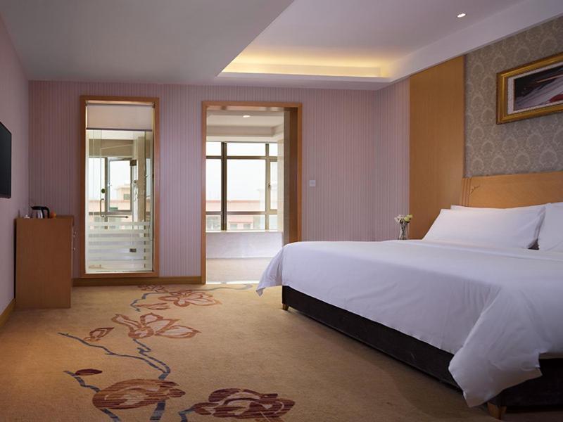Vienna 3 Best Hotel Dongguan Liaobu Veicle City Екстер'єр фото